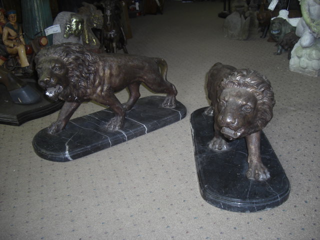 Pair of Bronze Lions on a Marble Base - Click Image to Close